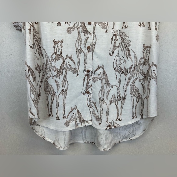 Jane and Delancey Womens L NWT White and Brown Horse Print Button-Down Shirt - Picture 5 of 11